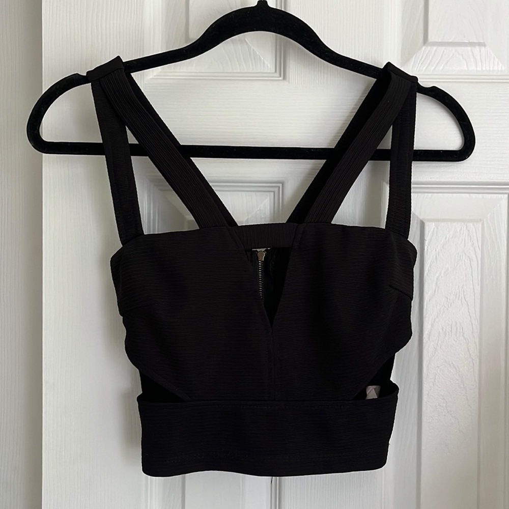 Black Guess cutout crop top